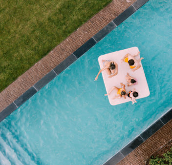 neuchatel-piscine-debordement